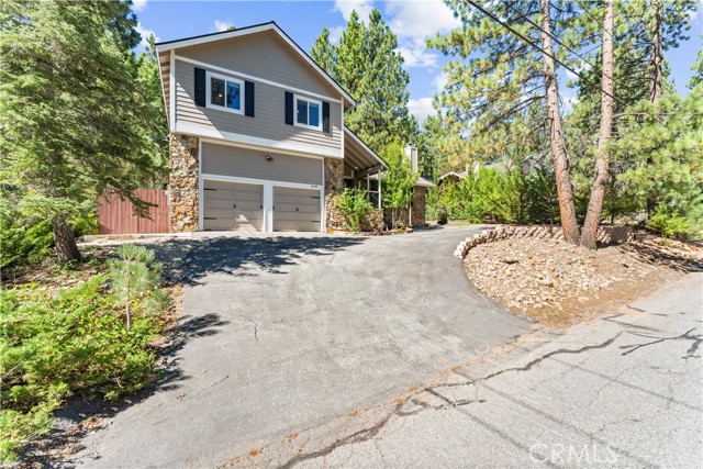 Detail Gallery Image 3 of 69 For 41659 Mockingbird Dr, Big Bear Lake,  CA 92315 - 4 Beds | 2/1 Baths