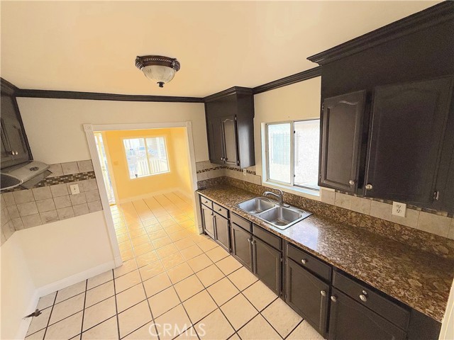 Detail Gallery Image 8 of 22 For 9622 Evers, Los Angeles,  CA 90002 - 3 Beds | 2 Baths