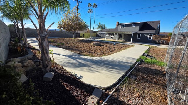 Detail Gallery Image 17 of 18 For 7079 Cienega, Highland,  CA 92346 - 5 Beds | 2/1 Baths