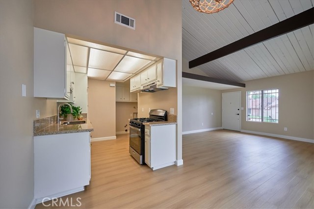 Detail Gallery Image 12 of 39 For 1453 Maxwell Ln, Upland,  CA 91786 - 3 Beds | 2 Baths