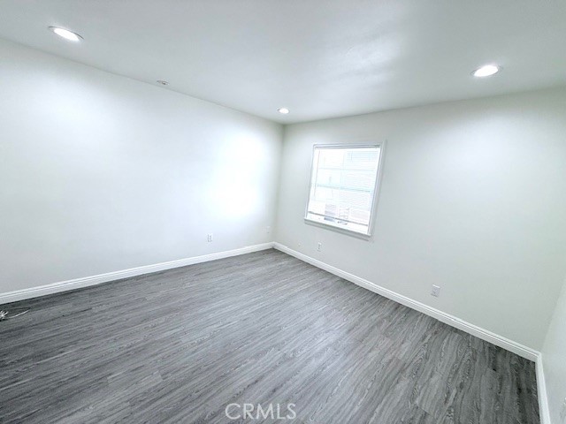 https://media.crmls.org/medias/7c6bcfd9-a08b-4476-a7fe-280dacabd4e8.jpg?preset=X-Large