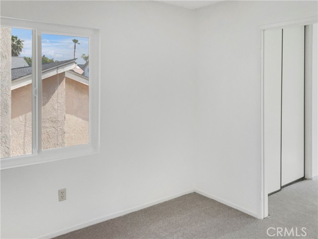 Detail Gallery Image 14 of 20 For 28647 Strathmore Rd, Highland,  CA 92346 - 4 Beds | 2/1 Baths