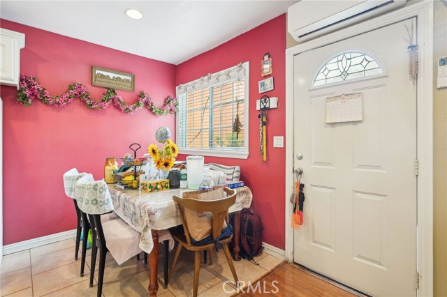 10240 Atlantic Avenue, South Gate CA: https://media.crmls.org/medias/7c6d3952-d4f0-4a17-b565-7bdfe1d8e042.jpg