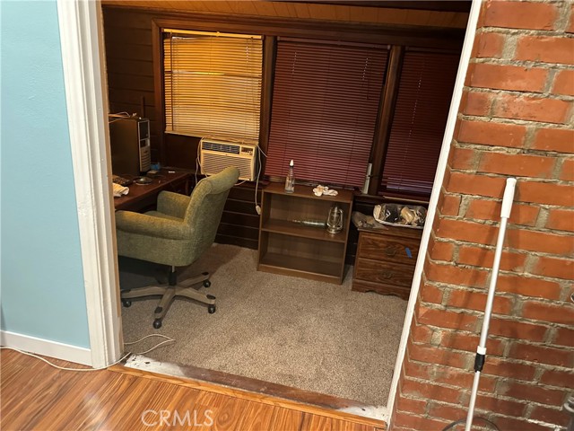 Detail Gallery Image 11 of 23 For 12122 Utah, South Gate,  CA 90280 - 2 Beds | 1 Baths