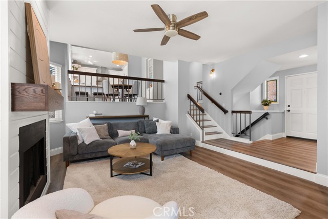 2649 Elden, Costa Mesa CA: https://media.crmls.org/medias/7c6e12ee-8815-4086-8e5d-09cb774200d6.jpg