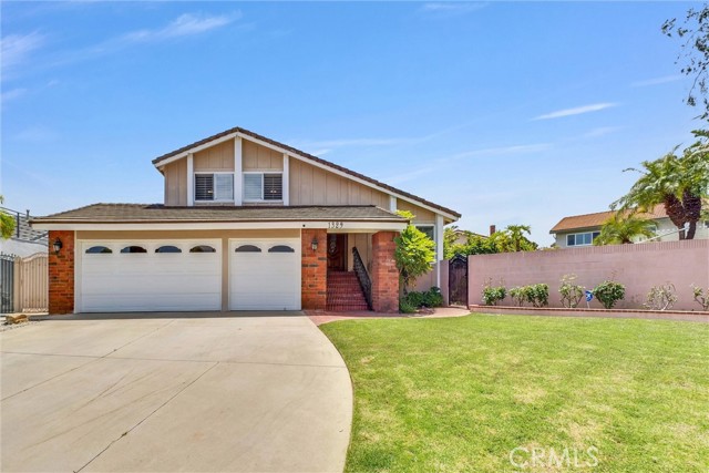 1329 Holly Leaf Way, Diamond Bar CA: https://media.crmls.org/medias/7c6ef485-ef6e-4261-bbfc-fa2f4cf48fdf.jpg