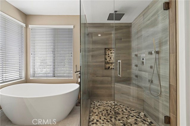 Detail Gallery Image 31 of 58 For 28711 Howard Marrie Ct, Saugus,  CA 91390 - 4 Beds | 3 Baths