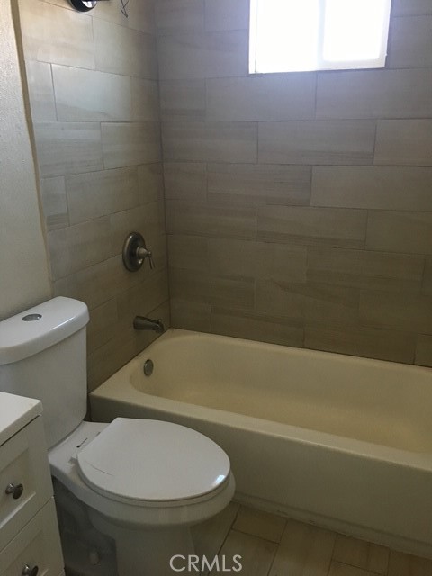 Detail Gallery Image 3 of 22 For 846 W 103rd St, Los Angeles,  CA 90044 - – Beds | – Baths