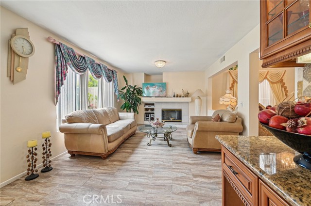 220 S Linhaven Circle, Anaheim CA: https://media.crmls.org/medias/7c71ef59-eeed-465a-9151-501d9ac5c296.jpg