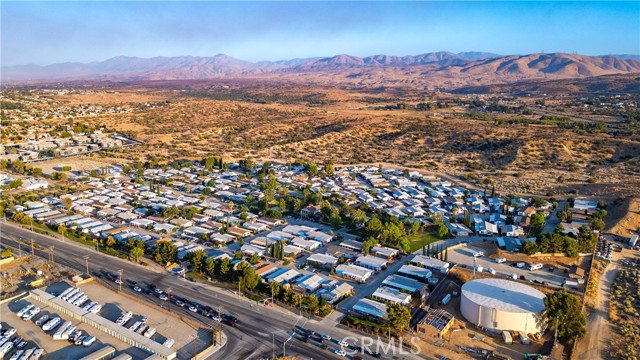 Detail Gallery Image 2 of 27 For 1030 E Avenue S #186,  Palmdale,  CA 93550 - 4 Beds | 2 Baths