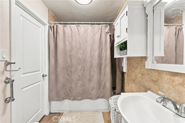 947 South Vancouver Avenue photo 25