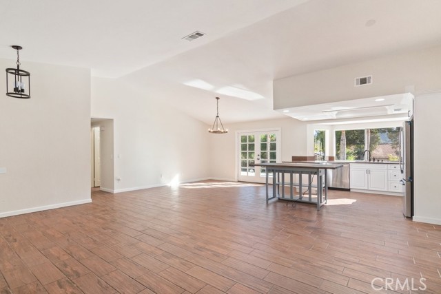 15175 Macias, Lake Elsinore CA: https://media.crmls.org/medias/7c734072-25ab-44d8-9dd8-7db910cbb4b5.jpg