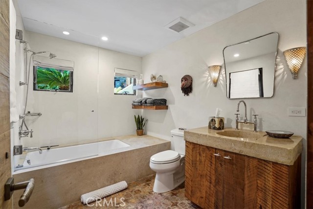 Detail Gallery Image 32 of 42 For 1920 Ocean Way, Laguna Beach,  CA 92651 - 4 Beds | 4 Baths