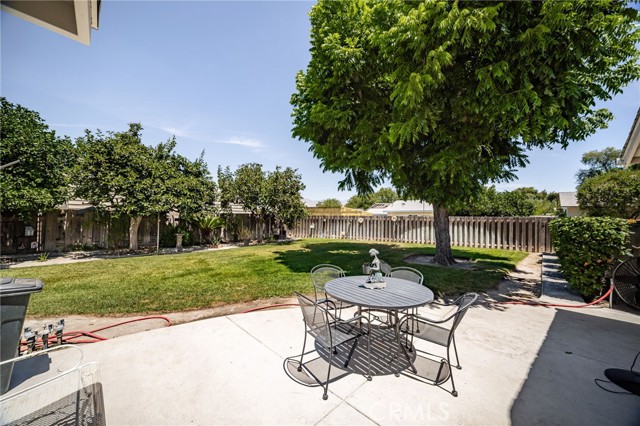 1830 E Victoria Avenue, San Bernardino CA: https://media.crmls.org/medias/7c74f671-11c9-458b-bd2b-f2ebea5a0e92.jpg