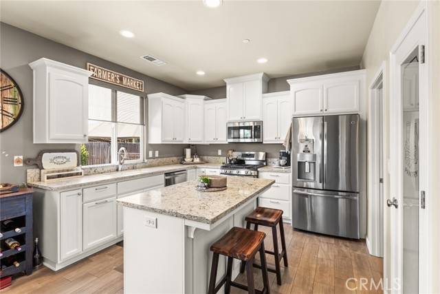 Detail Gallery Image 8 of 29 For 3439 Bamboo Orchard Dr, Chico,  CA 95973 - 3 Beds | 2 Baths