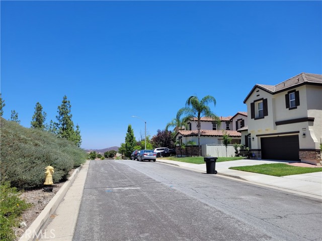 Detail Gallery Image 50 of 61 For 23 Plaza Modena, Lake Elsinore,  CA 92532 - 4 Beds | 3/1 Baths
