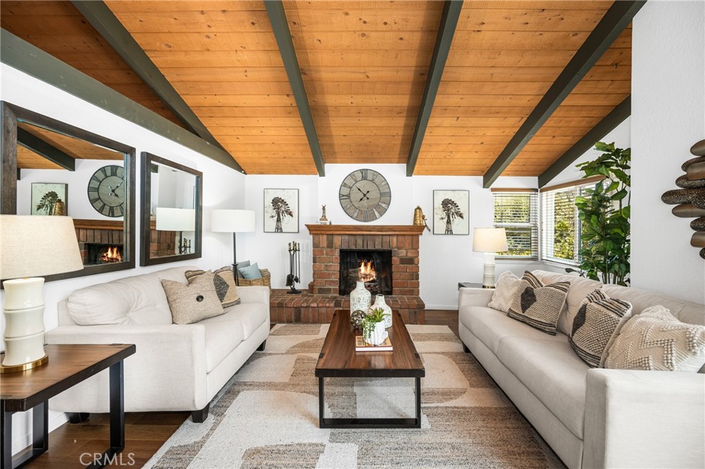 7c7656fb 6132 420d B21f 3b0fa7f272b9