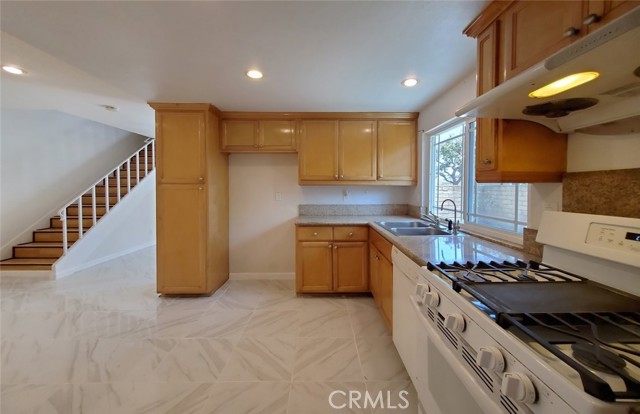 Detail Gallery Image 20 of 34 For 10532 Royal Oak, Stanton,  CA 90680 - 4 Beds | 2 Baths