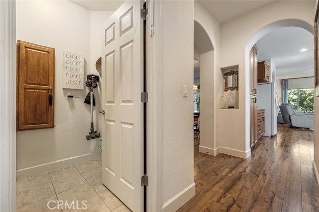 1708 Bandon Court, Oakdale CA: https://media.crmls.org/medias/7c7750a0-62d8-4b66-b94f-966e9f42421d.jpg