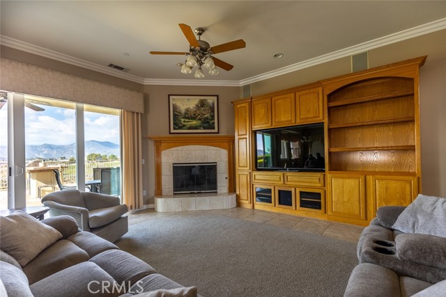 Detail Gallery Image 13 of 62 For 35234 Persimmon Ave, Yucaipa,  CA 92399 - 5 Beds | 4 Baths