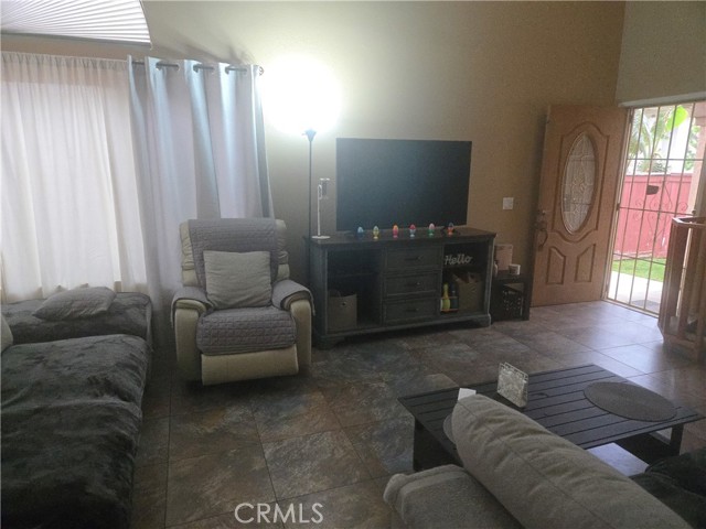 property-img