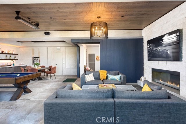 Detail Gallery Image 16 of 30 For 356 Dahlia Place, Corona Del Mar,  CA 92625 - 3 Beds | 3/2 Baths