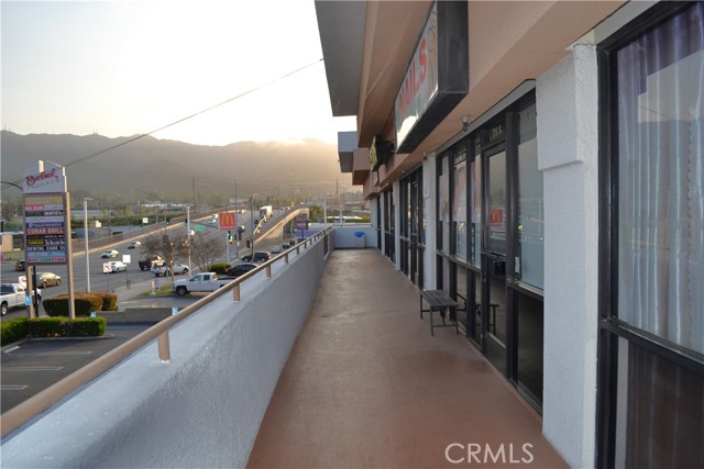 916 W Burbank Boulevard, Burbank, California 91506, ,Commercial Lease,For Rent,916 W Burbank Boulevard,CRSR25070336