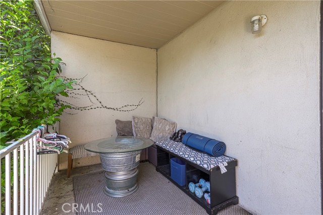 Detail Gallery Image 31 of 44 For 19314 Valerio St, Reseda,  CA 91335 - 6 Beds | 4/1 Baths