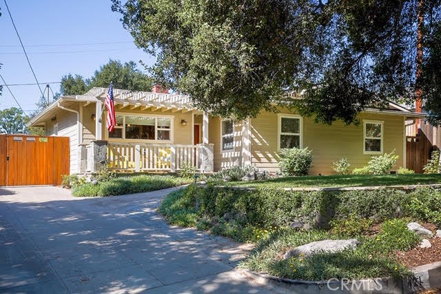 Photo of 421 Grove Street, Sierra Madre, CA 91024