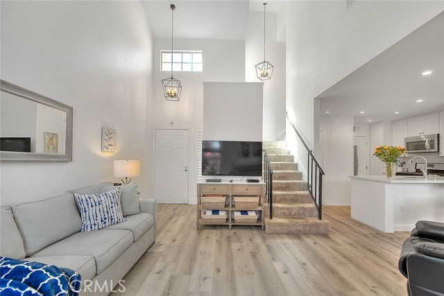 Detail Gallery Image 7 of 45 For 2693 Lookout Cir, Chino Hills,  CA 91709 - 2 Beds | 2/1 Baths