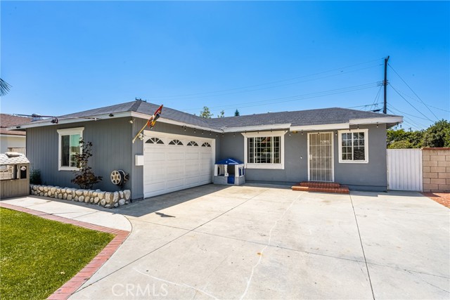Detail Gallery Image 3 of 21 For 279 N Spruce Dr, Anaheim,  CA 92805 - 3 Beds | 2/1 Baths