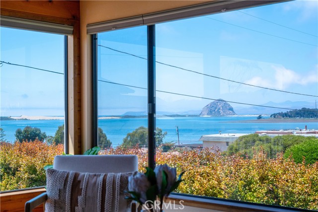 Detail Gallery Image 2 of 47 For 1232 10th St, Los Osos,  CA 93402 - 4 Beds | 3 Baths