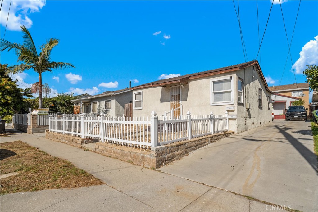 4711 W 165th Street