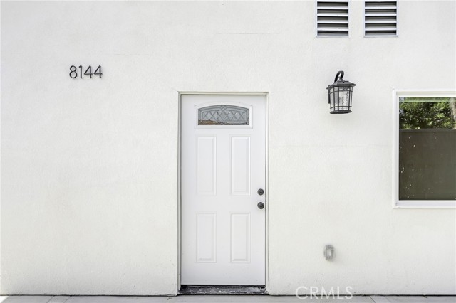 8144 Louise Avenue, Northridge CA: https://media.crmls.org/medias/7c7dd9c3-0e3b-4e45-8ad1-9a11df3c18d8.jpg