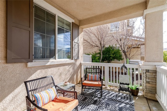 Detail Gallery Image 3 of 40 For 39112 Desert Holly Ln, Palmdale,  CA 93551 - 5 Beds | 4 Baths