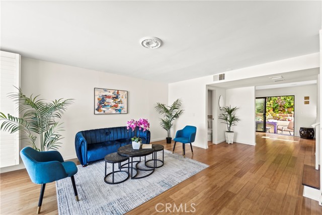 Detail Gallery Image 11 of 33 For 4227 Freedom Dr #304,  Calabasas,  CA 91302 - 3 Beds | 2 Baths