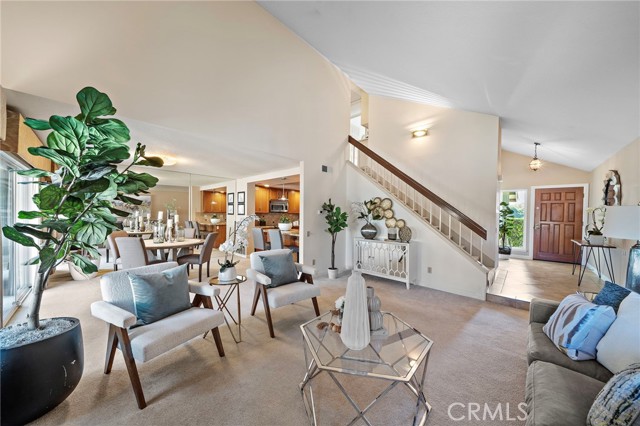 18108 Hearth Drive, Fountain Valley CA: https://media.crmls.org/medias/7c7e46ce-430e-4ec4-b28a-047045c9914e.jpg
