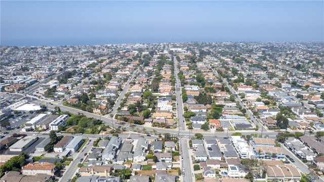 1906 Ruhland Avenue, Redondo Beach, California 90278, 3 Bedrooms Bedrooms, ,2 BathroomsBathrooms,Residential,Sold,Ruhland,PW22093192