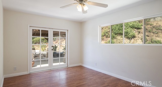 Detail Gallery Image 15 of 28 For 4610 Cerrillos Dr, Woodland Hills,  CA 91364 - 4 Beds | 2 Baths