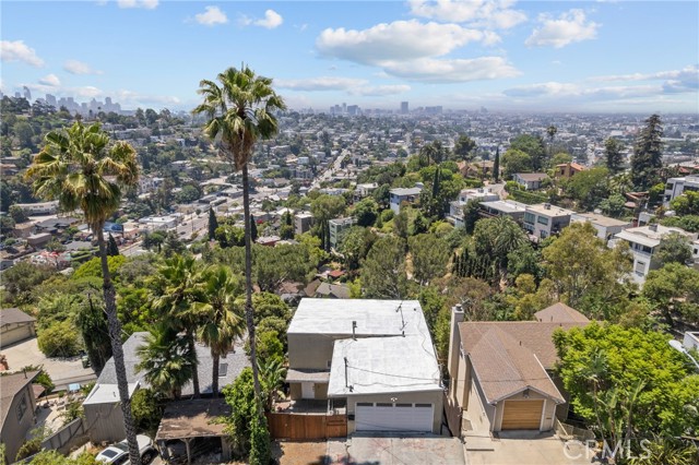 2067 Mayview Drive, Los Angeles CA: https://media.crmls.org/medias/7c7fb861-20f9-4ee7-a7d6-2b5fb6f65233.jpg