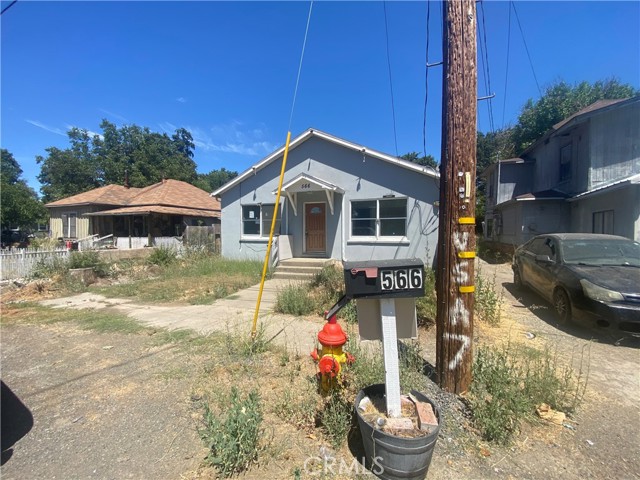 566 1st Street, Upper Lake CA: https://media.crmls.org/medias/7c7fcd00-6cf5-4ad8-9005-49135c3a0623.jpg