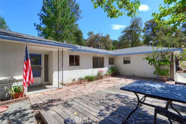 42912 Country Club E Drive, Oakhurst CA: https://media.crmls.org/medias/7c7fefe9-0098-4496-b71c-46ae5952783d.jpg