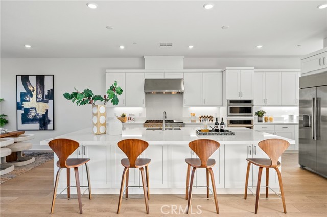 Detail Gallery Image 14 of 40 For 209 Junco, Irvine,  CA 92618 - 5 Beds | 4/1 Baths