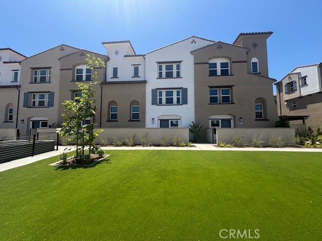 552 Via San Felipe, Camarillo CA: https://media.crmls.org/medias/7c81f9bd-20f1-4c7a-967c-16e8e7c3141a.jpg