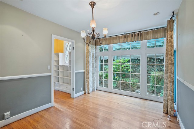 Detail Gallery Image 6 of 36 For 2308 Oakmont Ave, Santa Ana,  CA 92706 - 4 Beds | 2 Baths