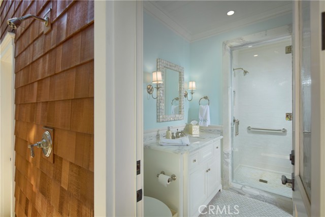 Detail Gallery Image 40 of 58 For 2226 Channel Rd, Newport Beach,  CA 92661 - 5 Beds | 5/1 Baths