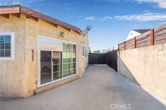 Detail Gallery Image 18 of 18 For 10425 Rainier St, Sun Valley,  CA 91352 - 3 Beds | 1 Baths