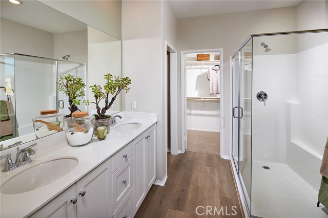 Detail Gallery Image 10 of 14 For 23248 Desert Dandelion Ct, Wildomar,  CA 92595 - 4 Beds | 3 Baths