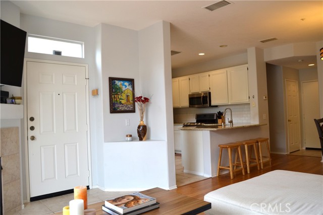 21 Veneto Lane, Aliso Viejo CA: https://media.crmls.org/medias/7c85bd94-059e-4495-8f6a-7f3078f5b621.jpg