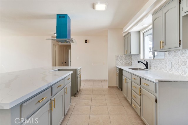 Detail Gallery Image 13 of 39 For 2738 S Fairway Ct, Visalia,  CA 93277 - 3 Beds | 2/1 Baths